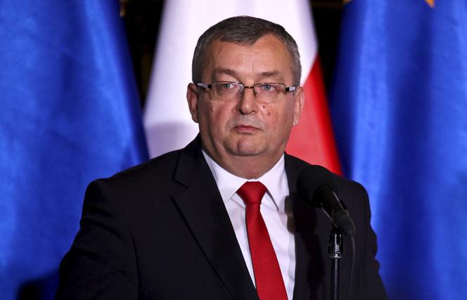 KACZYŃSKI WYCZYŚCI RZĄD SZYDŁO.