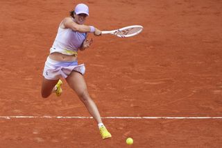 Roland Garros PREMIE: Ile zarobiła już Iga Świątek? Wysokie nagrody ale też podatki we Francji!