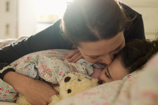 20 pytań, które warto zadać swojemu dziecku przed zaśnięciem. To wzmocni waszą więź 
