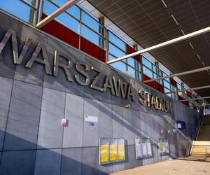 Warszawa Stadion PKP - zdjęcia stacji w kształcie łupiny orzecha
