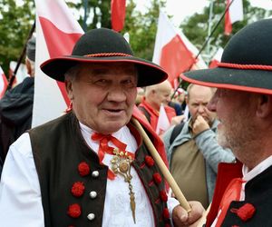 Karol Nawrocki prezydentem. Tłumy pod Sejmem