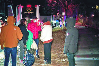 Podrzucili wiceprezydent imigrantów na święta