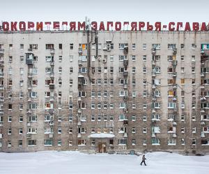 Monotowns: fotograficzna podróż przez monomiasta na peryferiach byłego ZSRR