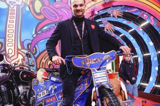 Bartosz Zmarzlik gościł w studiu 32. finału WOŚP. Wiemy, za ile wylicytowano jego mistrzowski motocykl