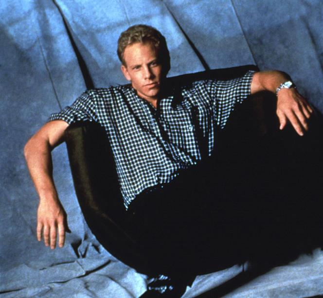 Ian Ziering jako Steve Sanders