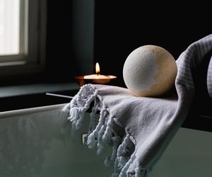 Otulona ciepłem: pielęgnacja, która regeneruje, i zapach, który koi