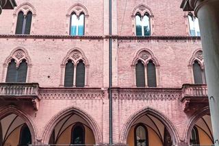 Bolonia na Boże Ciało w 4 dni. Zobacz najpiękniejsze miasto północnych Włoch. Loty z Wrocławia 