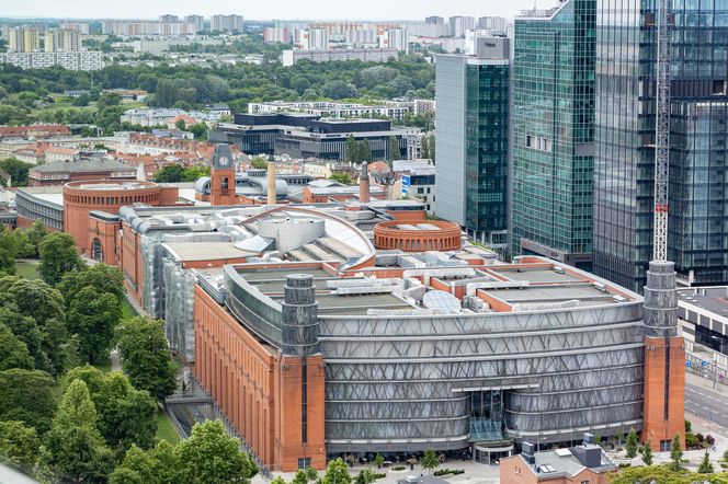 Po latach otwiera się taras widokowy w słynnym poznańskim wieżowcu