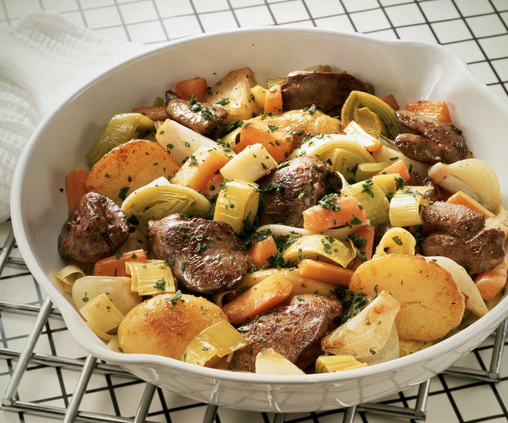 Wątróbka z warzywami z patelni: prosta i pyszna 