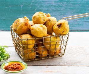 Indyjskie pączki ziemniaczane - z ziemniaków i soczewicy