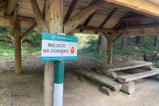 W lachach jest bardzo sucho. Uważajmy z ogniem! Leśnicy ostrzegają