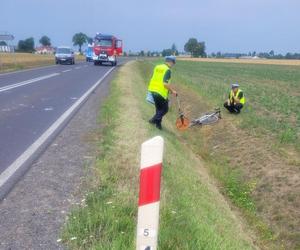 Tragiczne potrącenie rowerzysty pod Inowrocławiem! 80-latek zginął na miejscu 