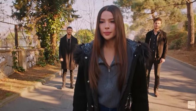 Miłość i nadzieja ostatni odcinek. Ege, Cihan, Zeynep