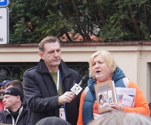 Protest rodziców i dziadków w Warszawie (7.03.2025)