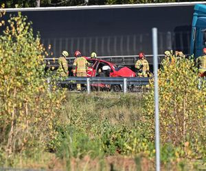 Ciężarówka zmiażdżyła auto nauki jazdy