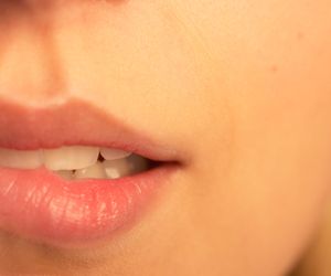 Leczenie ZAJADÓW. Sposoby na zajady w kącikach ust