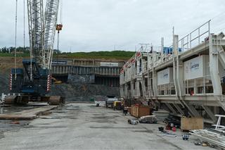 Karpatka nabiera kształtów. Zobaczcie, jak przebiega montaż TBM pod Babicą