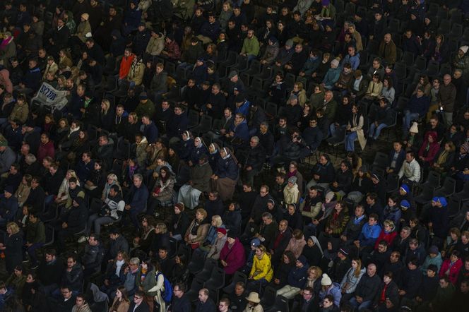 Pilne wieści z Watykanu. Piszą o nocy papieża. To już dwunasta doba