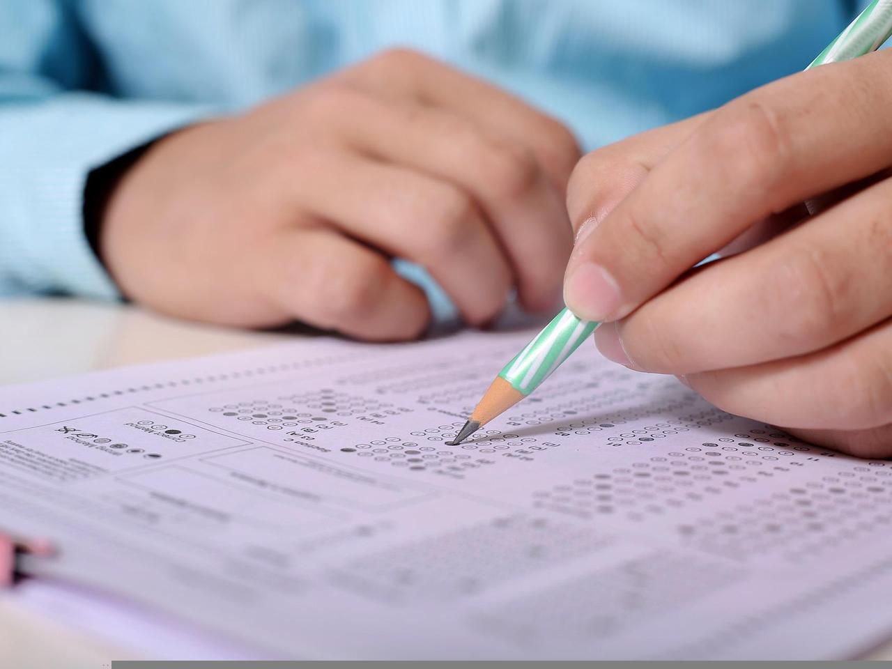 Egzamin ósmoklasisty 2022: Dodatkowe punkty przy rekrutacji do liceum. Jak je zdobyć? 