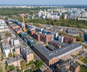 Widok od strony metra Szwedzka w 2025