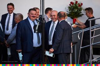 Premier Mateusz Morawiecki przyjechał na Podlasie i rozdaje czeki 