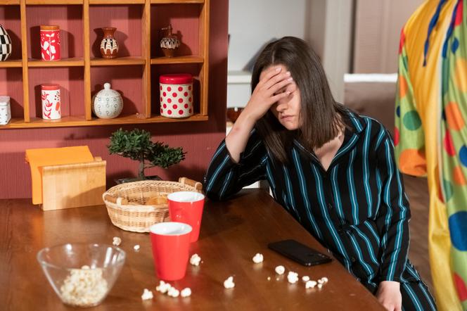 Na Wspólnej odc. 3174- opis, streszczenie: Kasia lituje się nad pijanym podopiecznym fundacji