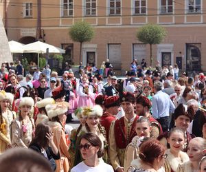 Rekordowy długi polonez w centrum Lublina