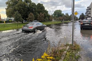 Gronowo znów pod wodą po półgodzinnej ulewie. Mieszkańcy: „To ta sama sytuacja od lat”