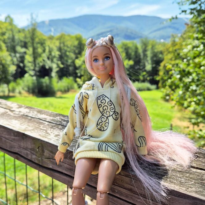 Śląsk oczami Barbie, czyli projekt mieszkanki Gliwic, która fotografuje lalki.