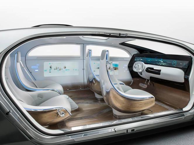 Autonomiczny Mercedes-Benz F 015 Luxury