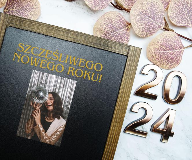 Kartki z życzeniami na Nowy Rok 2024 darmowe. Firmowe, dla bliskich, MMS i FB