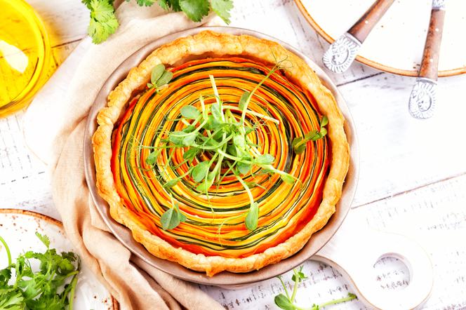 Spiralna tarta z warzywami
