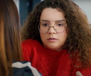 Zeynep będzie przetrzymywana przez porywacza, a Yildiz przyłapie Melis na rozmowie z przestępcą. Ghonul i Bulent zaczną odchodzić od zmysłów, a Ege trafi na trop.