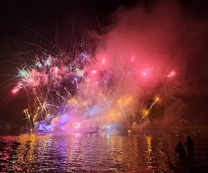 Małopolskie Królewskie Widowisko na Wiśle w ramach 24. Parady Smoków