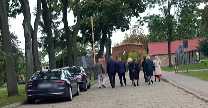 Opijali 60-tkę starosty w szkole