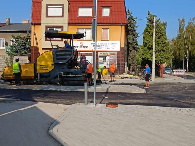 Na krótkim odcinku ulicy Wojskowej w Siedlcach pomiędzy ulicą Katedralną a rondem, także zostanie wyrównana nawierzchnia