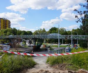 Lublin. Kładka wróciła na swoje miejsce. Jak wygląda konstrukcja nad ulicą Filaretów? Mamy ZDJĘCIA!