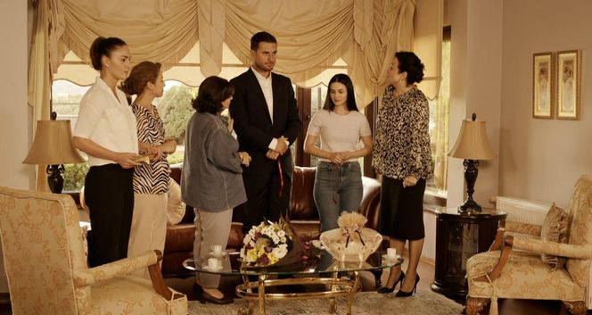 Miłość i nadzieja, odcinek 272: Fatalne zaręczyny Kuzeya i Bahar! Cavidan odstawi niezły cyrk - ZDJĘCIA