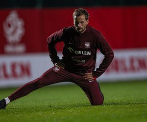 Robert Lewandowski i inni kadrowicze na treningu reprezentacji Polski