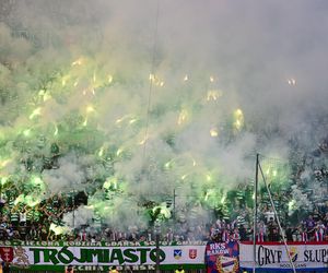 Derby Trójmiasta. Tak bawili się kibice na meczu Lechia Gdańsk - Arka Gdynia [ZDJĘCIA]