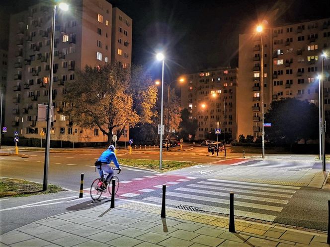 Doświetlanie przejść dla pieszych w Warszawie
