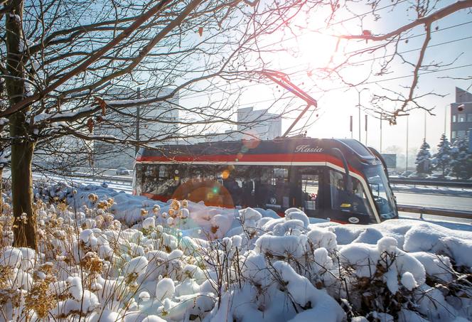 Tramwaj ZTM zimą