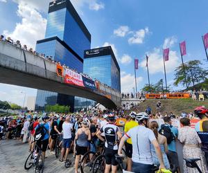 Tour de Pologne w Katowicach. Kolarze bawią się z kibicami