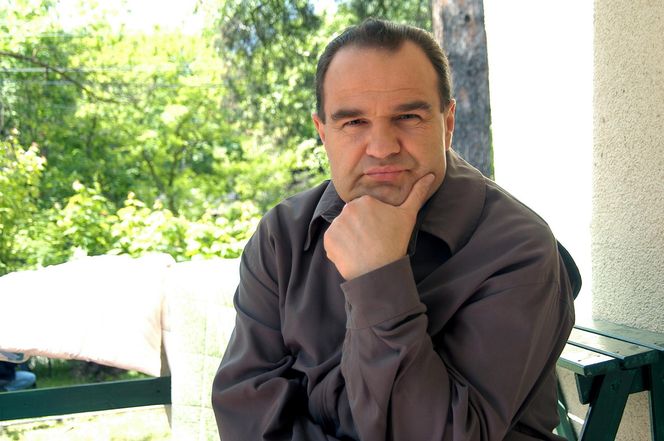 Tak się zmienił Cezary Żak. Wygląda jak bezdomny