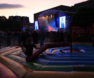 Pierwszy dzień Dni Bytomia 2025 przyciągnął tłumy. Na scenie wystąpił m.in. zespół Piersi