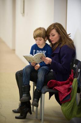 Na Wspólnej. Kinga (Ilona Wrońska), Ignaś (Bartek Kaszuba)