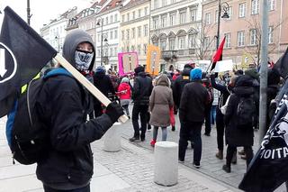 „Rasizm żegnamy – uchodźców zapraszamy”. Kolorowy marsz przeszedł ulicami Warszawy [WIDEO, AUDIO]
