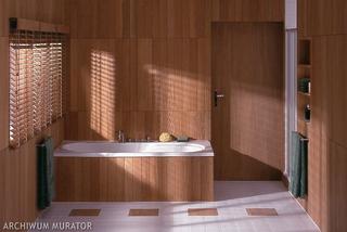 Drewniana okładzina w łazience