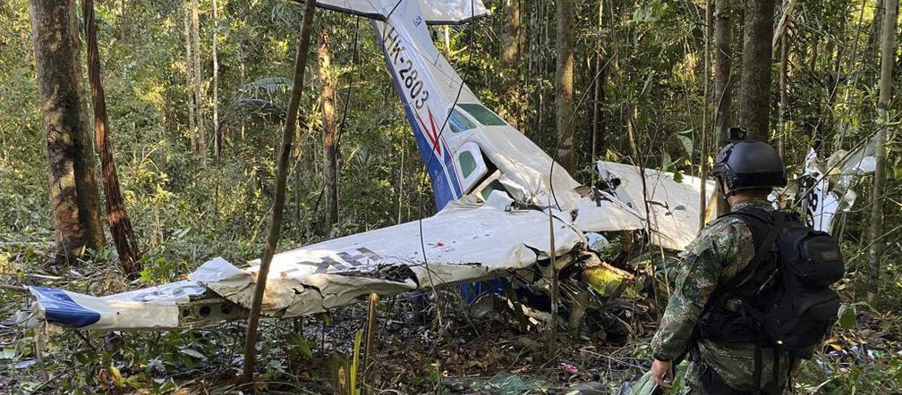  Czwórka dzieci przeżyła katastrofę samolotu w dżungli. Trwają poszukiwania