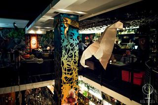 Te miejsca mają swój klimat! Oto TOP 10 najbardziej niezwykłych barów w Warszawie [GALERIA]